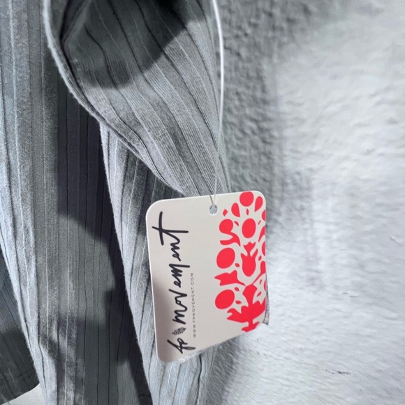 Free People Movement Gray Ribbed Sleeveless Top tank top - Picture 3 of 4